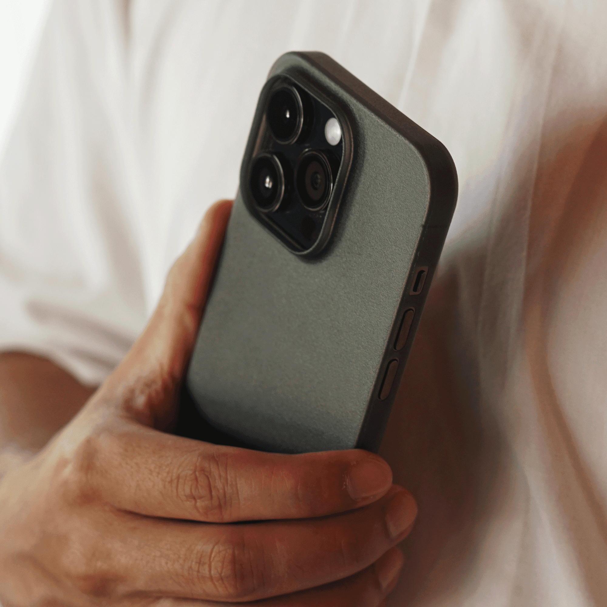 Slimcase สำหรับ iPhone 14 Pro Max